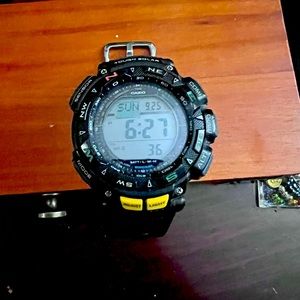 Casio pathfinder PAG240-1